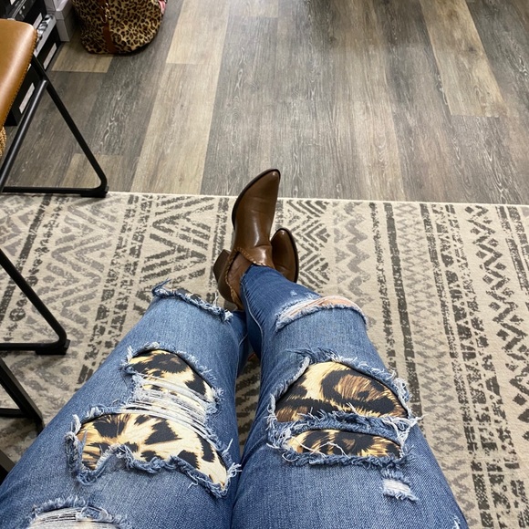 Almost Gone! Colleen whipstitch contrast Bootie - Picture 6 of 6